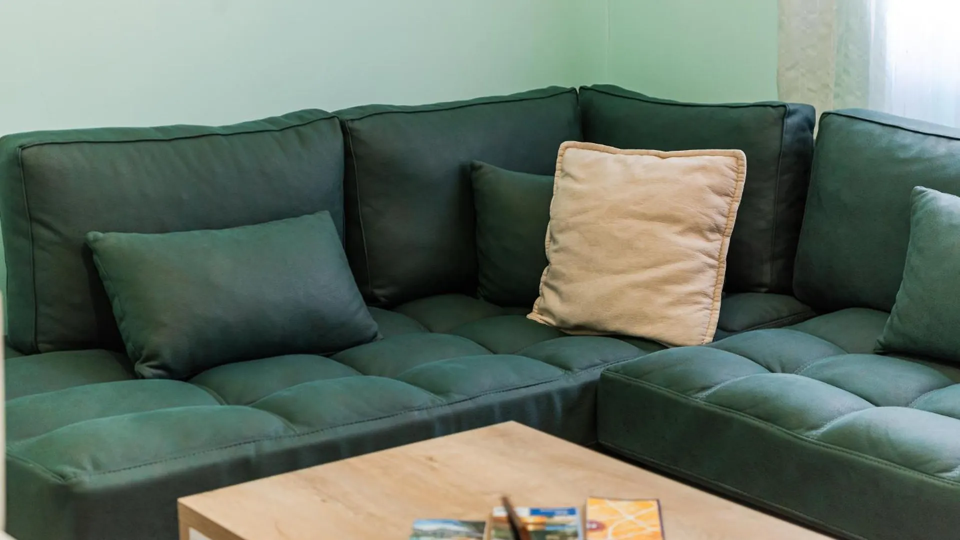 Urban Retreat By Ps Apartment Durres Albania